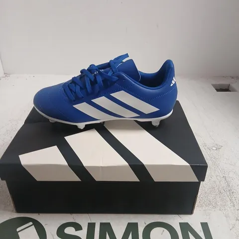 ADIDAS RUGBY BOOTS JUNIOR – BLUE, UK 4 (US 4.5) – BOXED