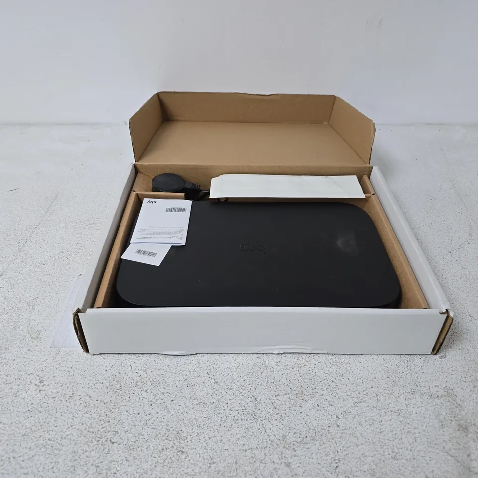 SKY Q 1TB SET-TOP BOX – BOXED