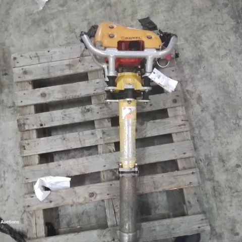 ROBEL 62.05 2 STROKE VERTICAL TAMPER - RAILWAY MAINTENANCE TOOL
