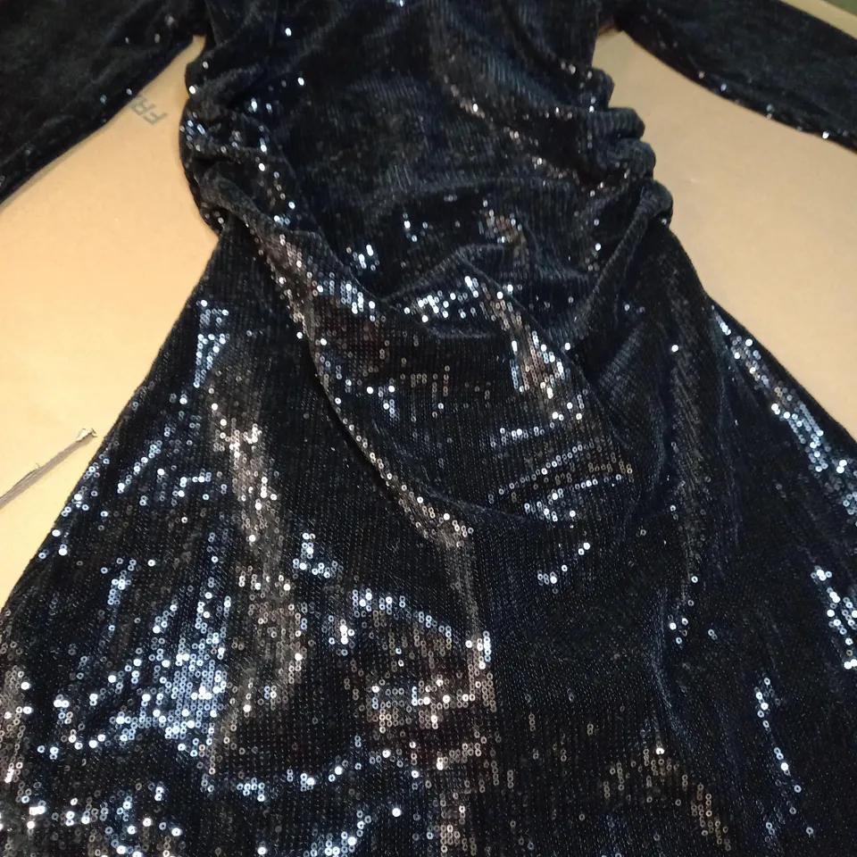 H&M BLACK SEQUIN DETAILED RUCHED MIDI DRESS - LARGE