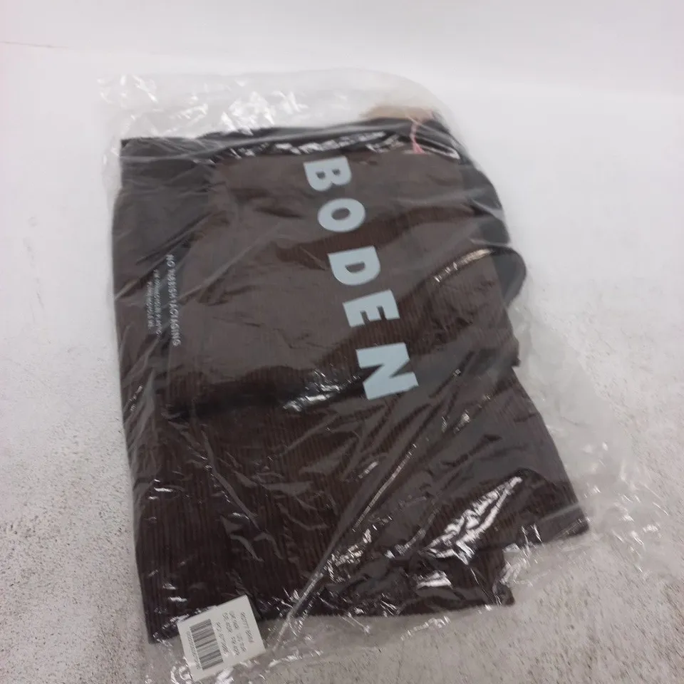BODEN BROWN TROUSERS – UK 14R (US 10R)