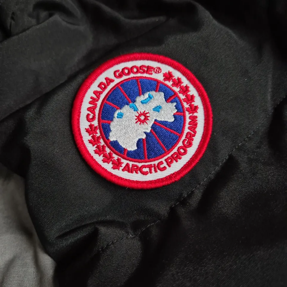 CANADA GOOSE FUSION PADDED HOODED PARKA IN BLACK SIZE L