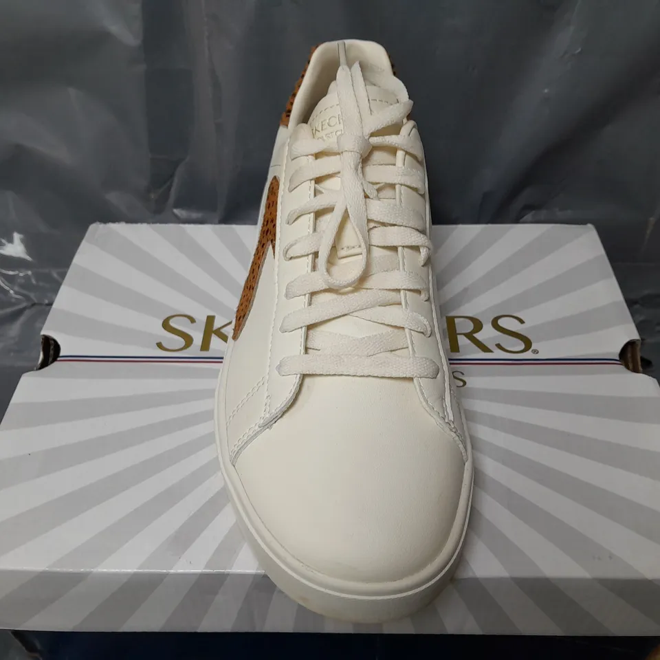 BOXED SKECHERS EDEN TRAINERS IN NATURAL - SIZE 5