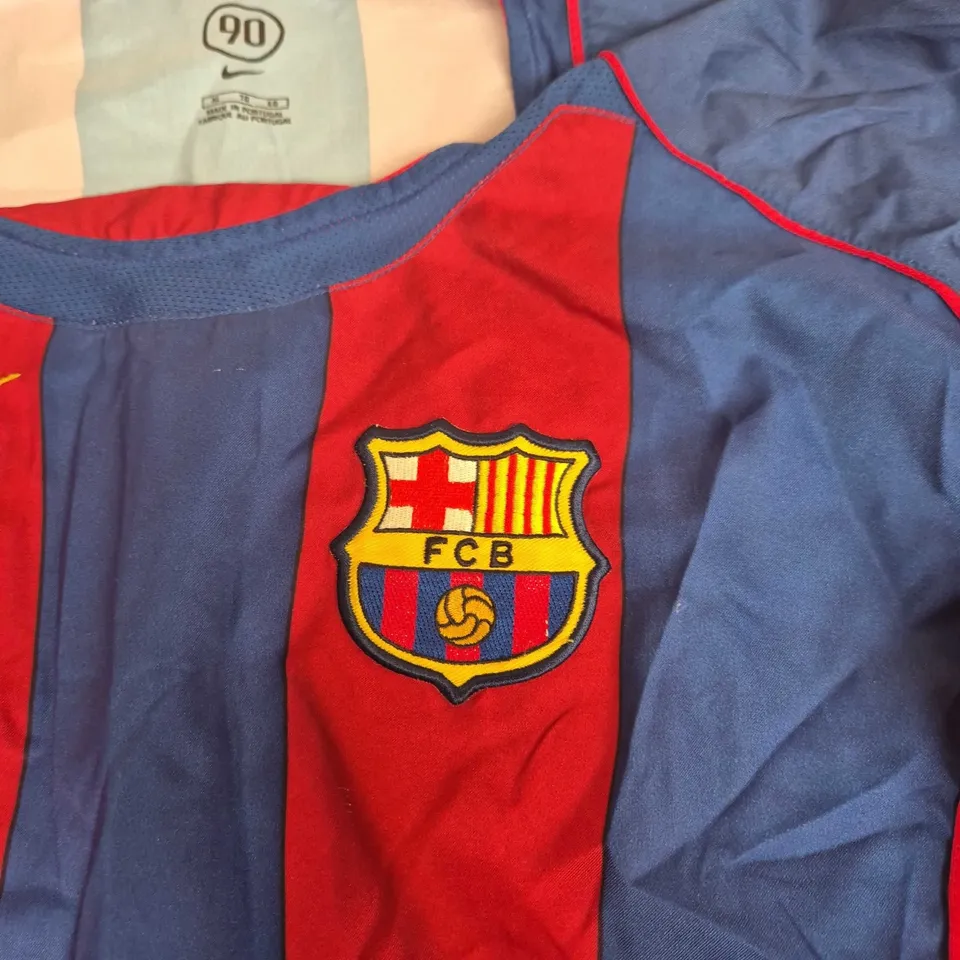 FC BARCELONA NIKE FOOTBALL SHIRT – SIZE XL, RED & BLUE STRIPE (PORTUGAL-MADE)