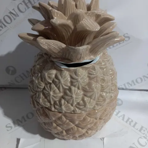 HOMEWORX BY HARRY SLATKIN LARGE CERAMIC PINEAPPLE CANDLE