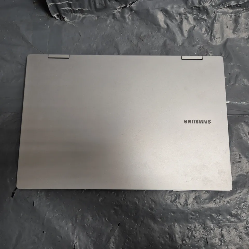 SAMSUNG NP930QED LAPTOP
