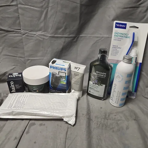 APPROXIMATELY 15 ASSORTED HEALTH & BEAUTY PRODUCTS TO INCLUDE N07 LIGHT TINTED MOISTURISER, AVALON ORGANICS ROSEMARY SHAMPOO, PHILIPS ELECTRIC SHAVER, ETC 