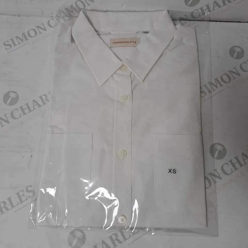 SEALED SET OF 7 BRAND NEW CORPORATIVE STYLE WHITE WOMENS SHIRT - XS