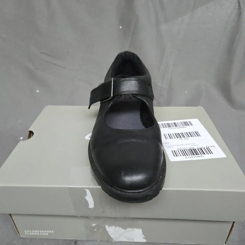 CLARKS YOUTH LOXHAM WALK SCHOOL SHOE - BLACK - SIZE 6