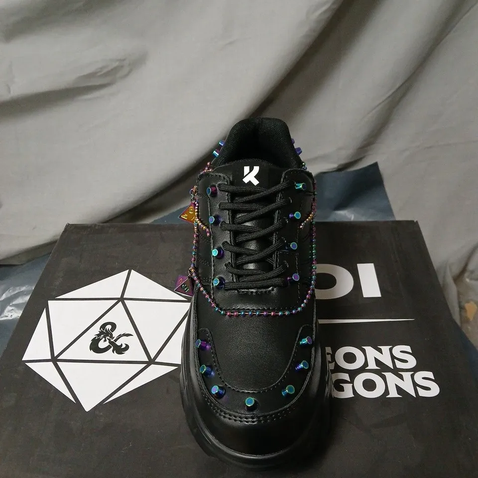 KOI DUNGEONS AND DRAGONS DICE MYSTIC CHARM TRAINERS RAINBOW BOXED SIZE 4