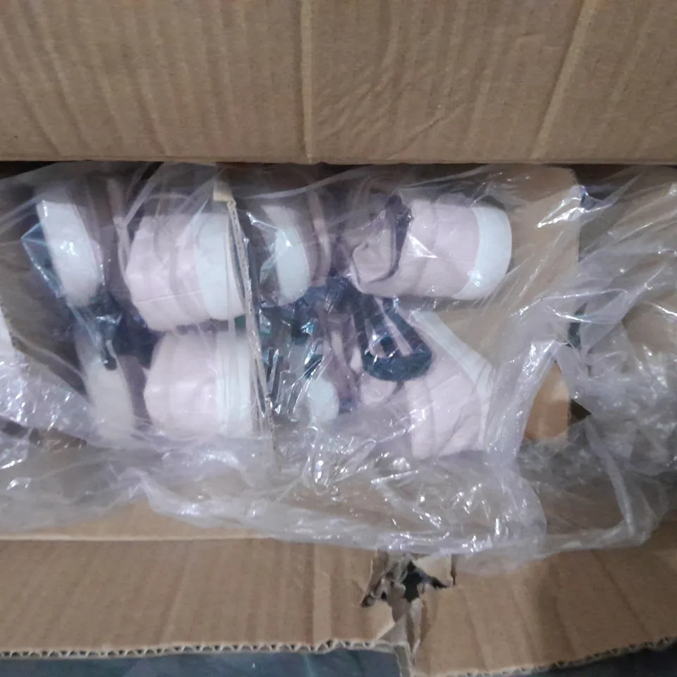 APPROXIMATELY 10 BAGGED PAIRS OF BOW SNEAKER BLUSH PINK SIZE 1