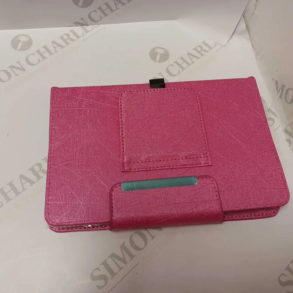 PINK IPAD MINI CASE WITH WHITE KEYBOARD