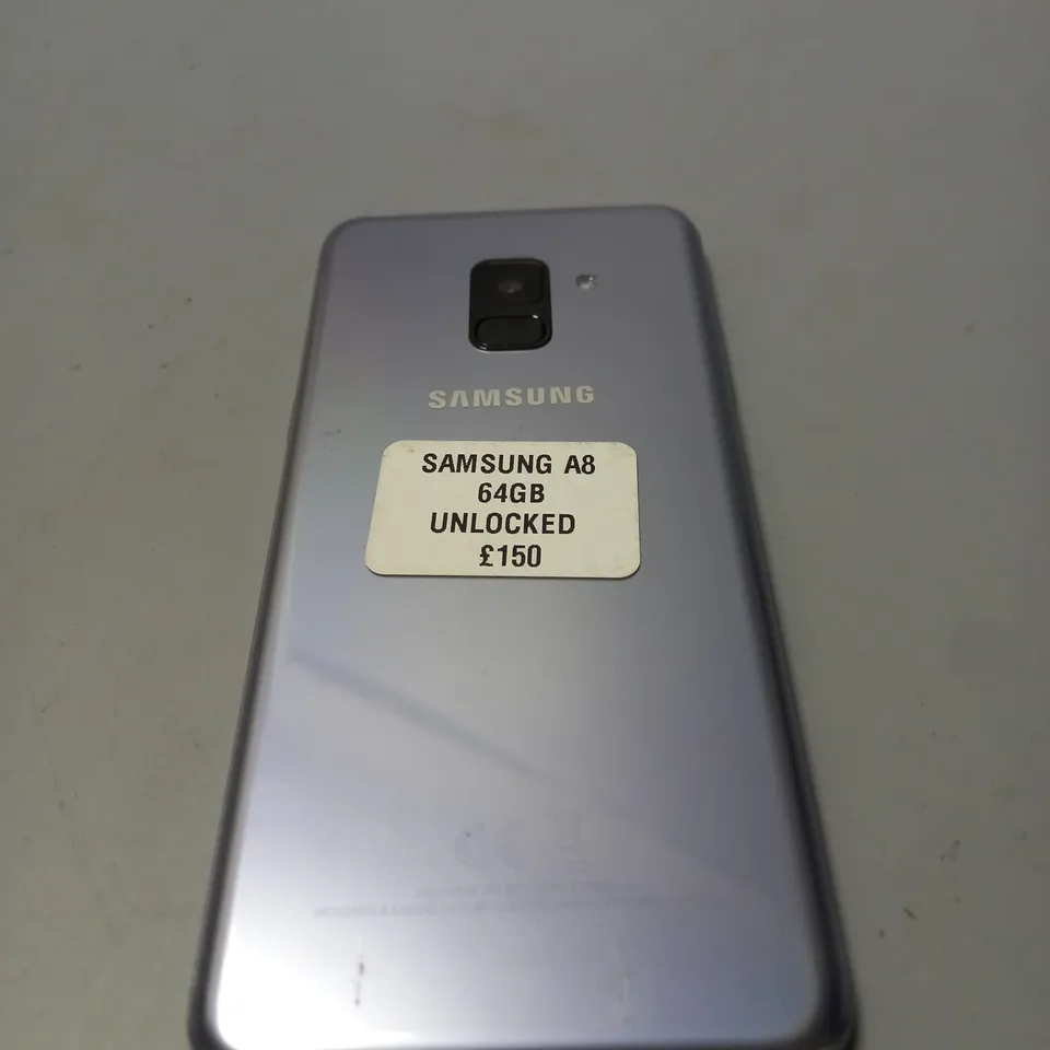 SAMSUNG GALAXY A8 