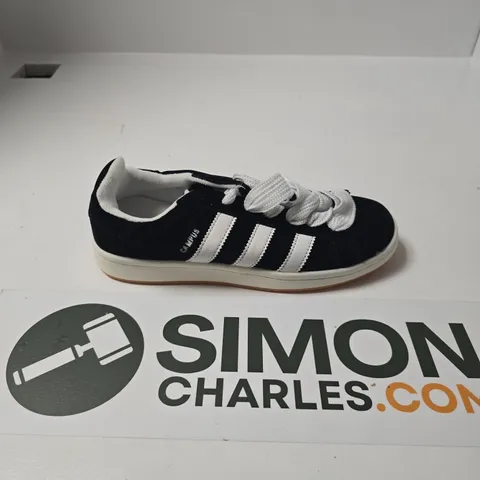 UNBOXED PAIR OF ADIDAS CAMPUS TRAINERS IN BLACK/WHITE - UK 6