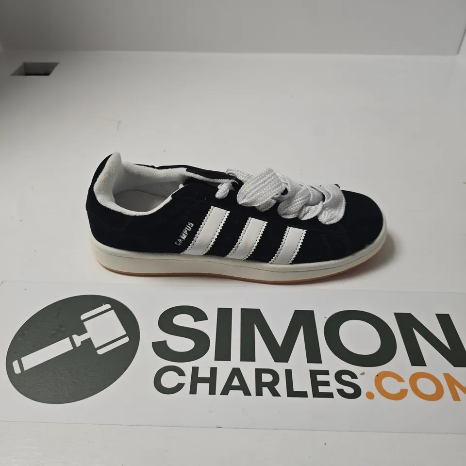 UNBOXED PAIR OF ADIDAS CAMPUS TRAINERS IN BLACK/WHITE - UK 6