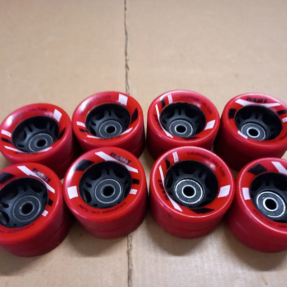 LOT OF 8 DART 62MM SKATEBOARD WHEELS WITH ABEC-5 BEARINGS
