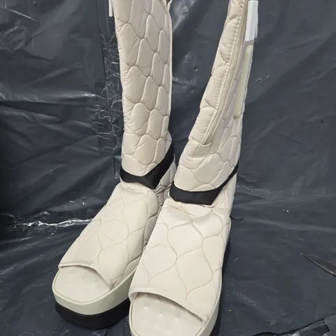 BOXED SOUL SMART BOOT MASSAGER 