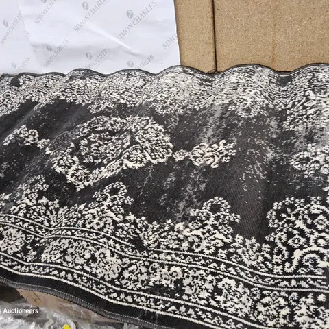 BACALL FLATWEAVE BLACK/WHITE RUG 80 × 145