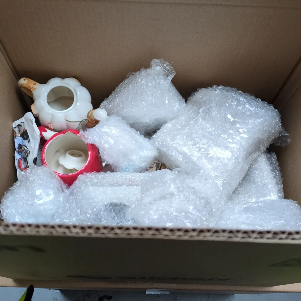 LOT OF APPROXIMATELY 20 ASSORTED POTTERY ITEMS TO INCLUDE MOONCHILD MUG, YELLOW POTTERY BUNNY AND A PYREX MEASURING JUG