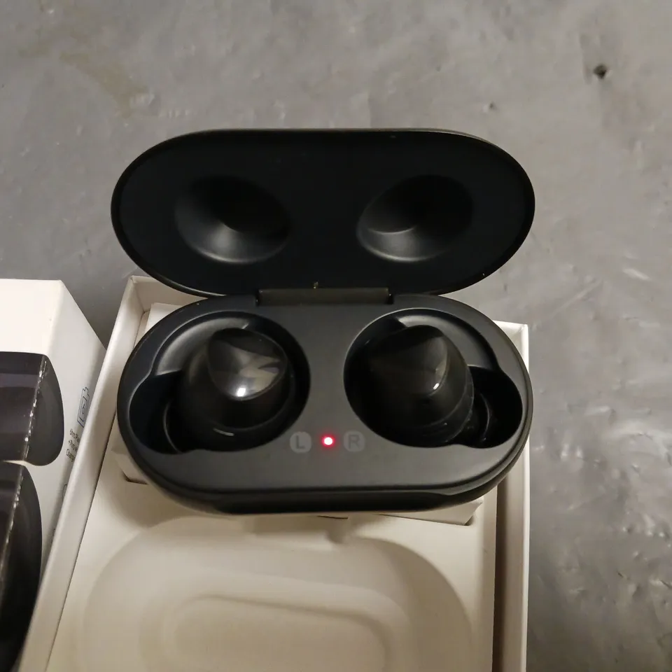 SAMSUNG GALAXY BUDS 