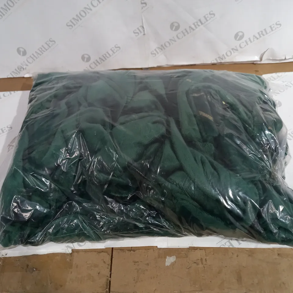 COZEE HOME JEWEL FOIL GEO VELVETSOFT COTHER GREEN BEDDING