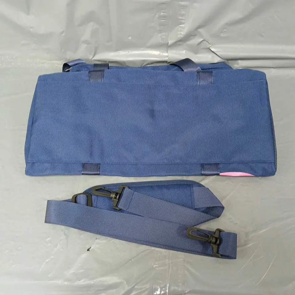 NIKE JUST DO IT PINK TICK SMALL DUFFELBAG 