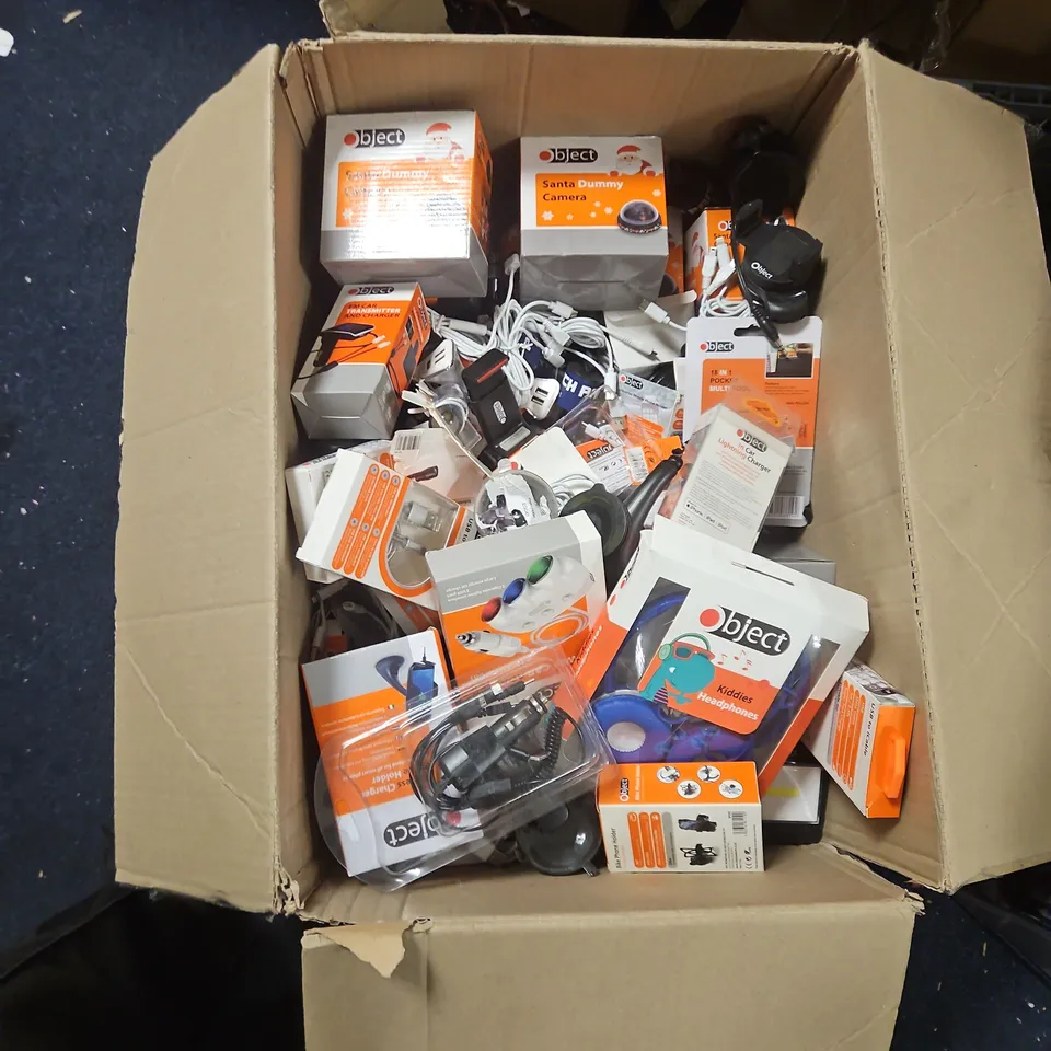 BOX OF ASSORTED ITEMS INCLUDING OBJECT SANTA DUMMY CAMERA AND 4 IN 1 UNIVERSAL CHARGER 