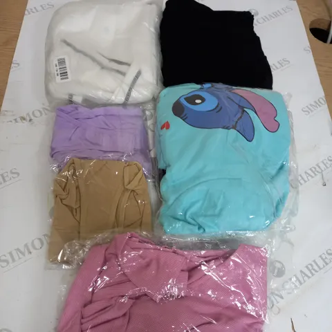 BOX OF APPROX. 50 ASSORTED CLOTHING VARYING IN SIZE/COLOUR/STYLE TO INCLUDE:  TOPS, TROUSERS, JUMPERS