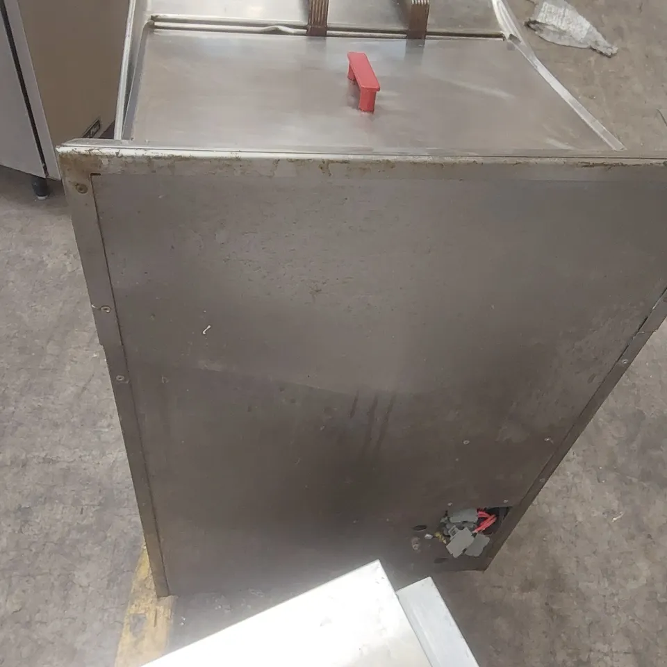 BARTLETT YEOMAN SINGLE TANK TWIN BASKET FRYER ELECTRIC
