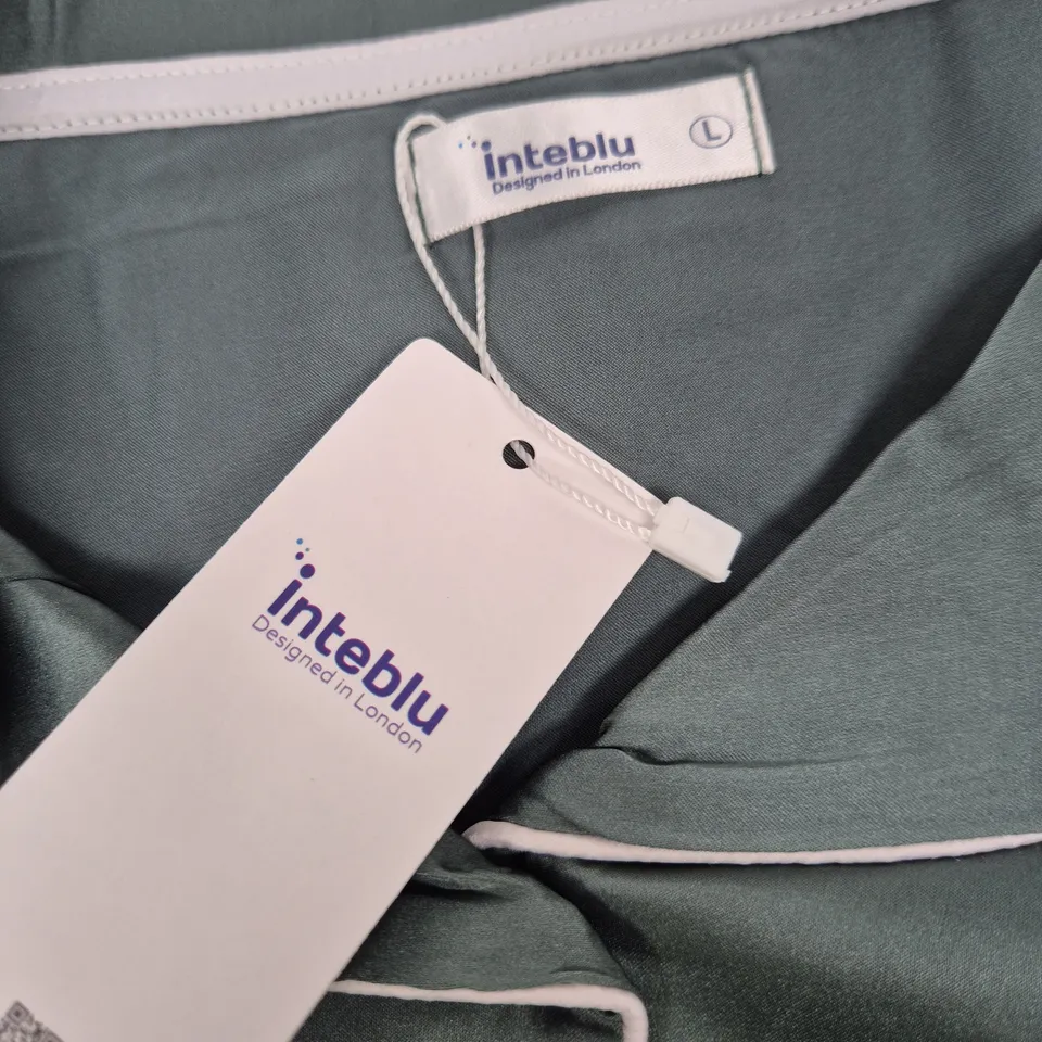 INTÉBLU SATIN PYJAMA SET – DESIGNED IN LONDON – SLATE GREEN, SIZE L