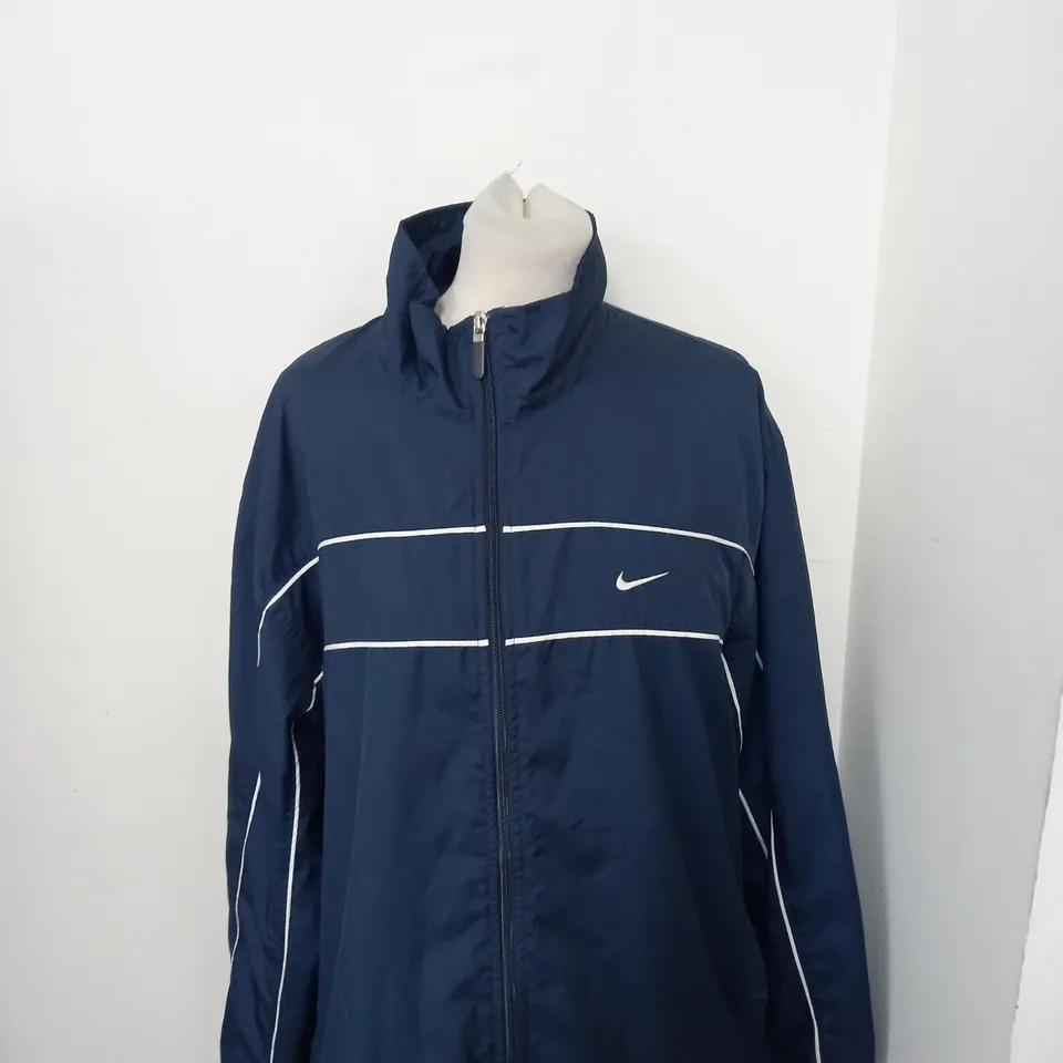 NIKE ZIPPED RETRO JACKET SIZE L