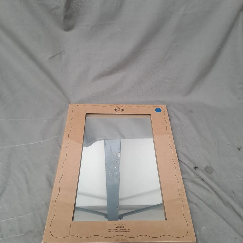 BOXED AND SEALED ANNA & CLARAS MIRROR - COLLECTION ONLY