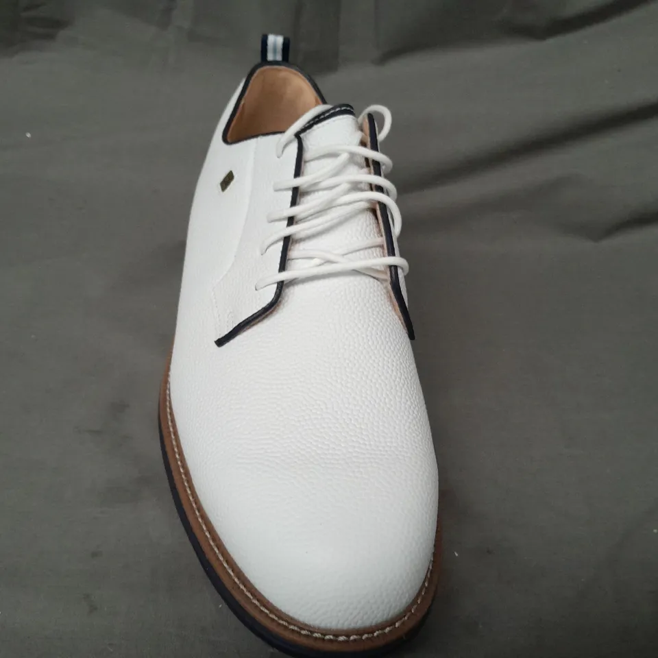 BOXED PAIR OF FOOT JOY DRYJOYS PEMIERE SERIES GOLF SHOES IN WHITE UK SIZE 10