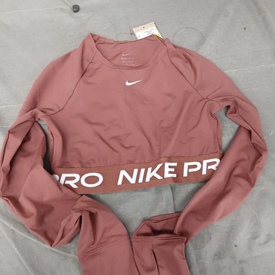NIKE PRO CROP TOP IN BROWN - SMALL