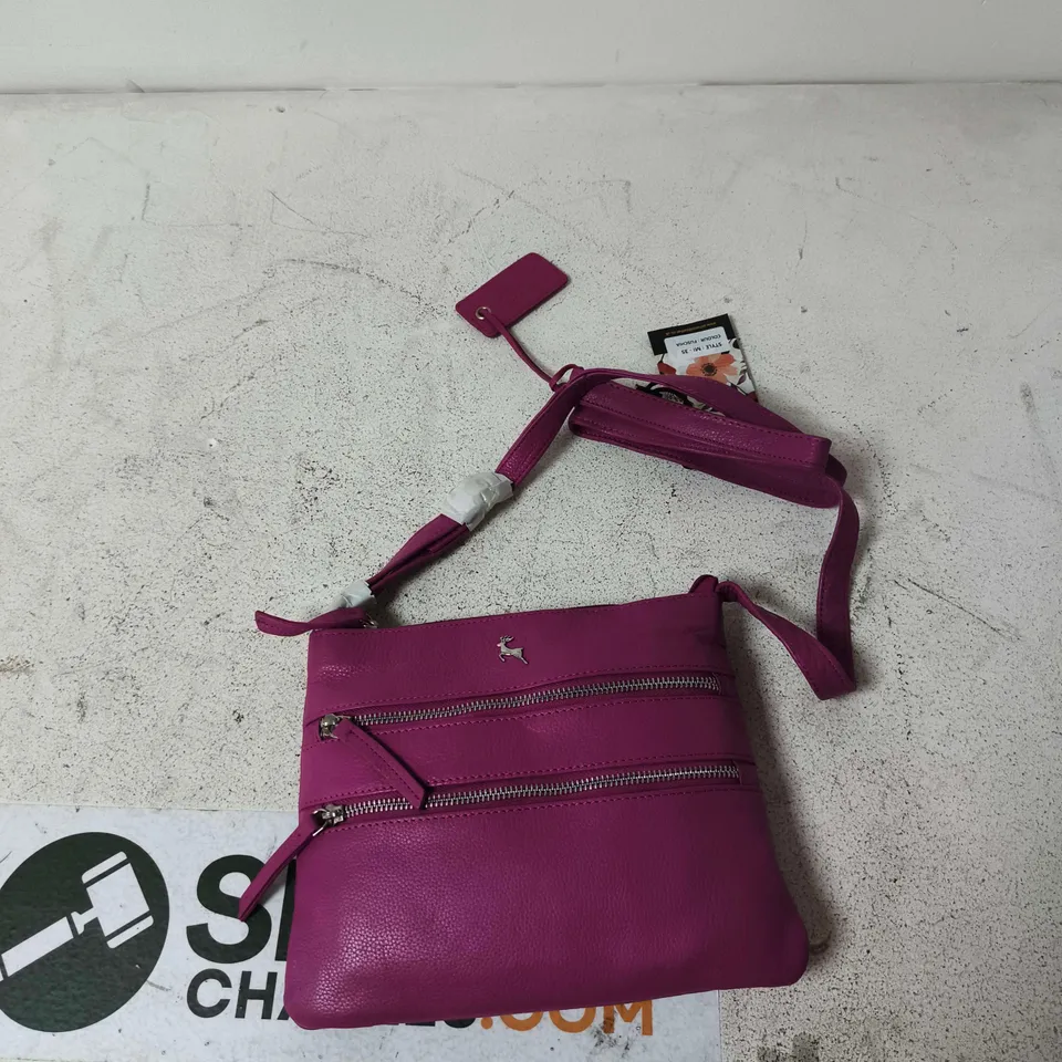 ASHWOOD LEATHER COLLECTION CROSSBODY BAG