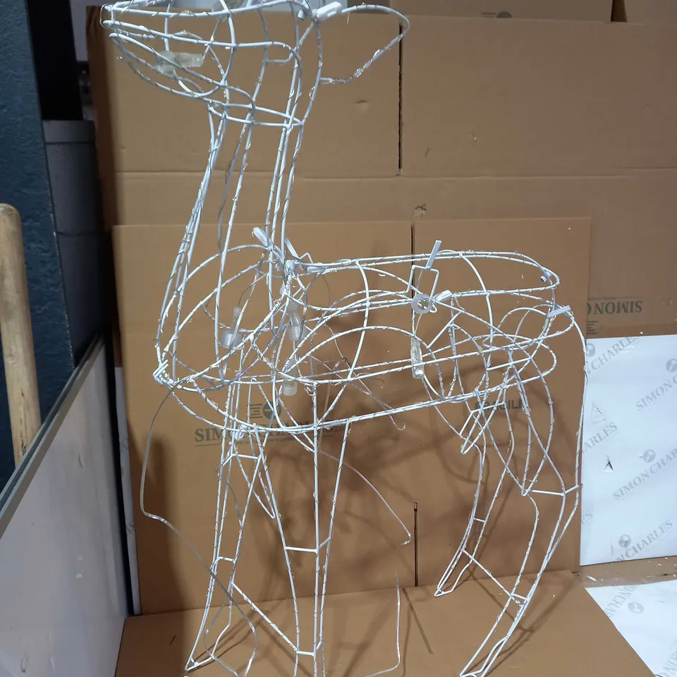 OUTDOOR WIRE LIGHT UP DEER 
