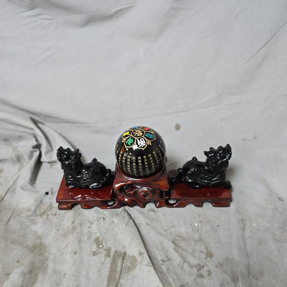 BLACK OBSIDIAN FENG SHUI DECORATIVE SET IN PINK CASE