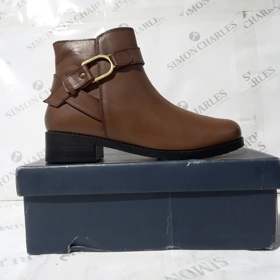 BOXED PAIR OF CREW CLOTHING COMPANY LUCY BOOTS IN CHOCOLATE EU SIZE 38