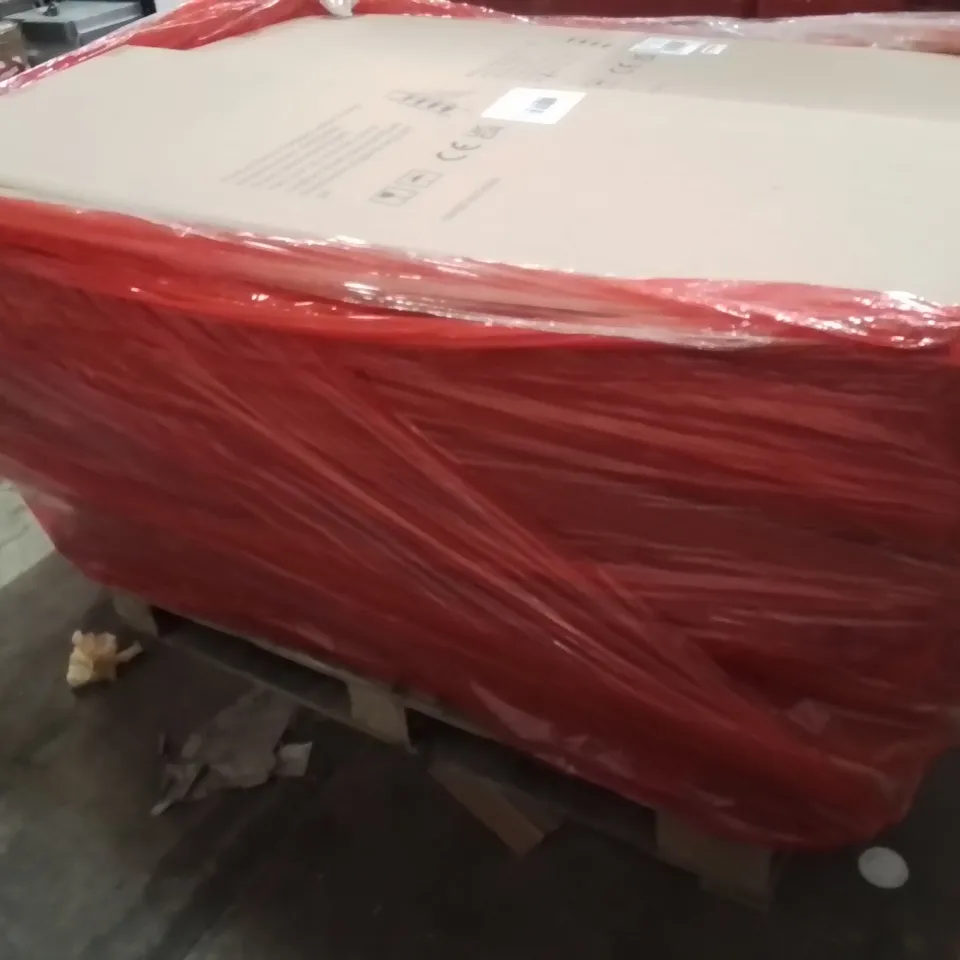 PALLET OF STEP LADDERS 4 STEPS