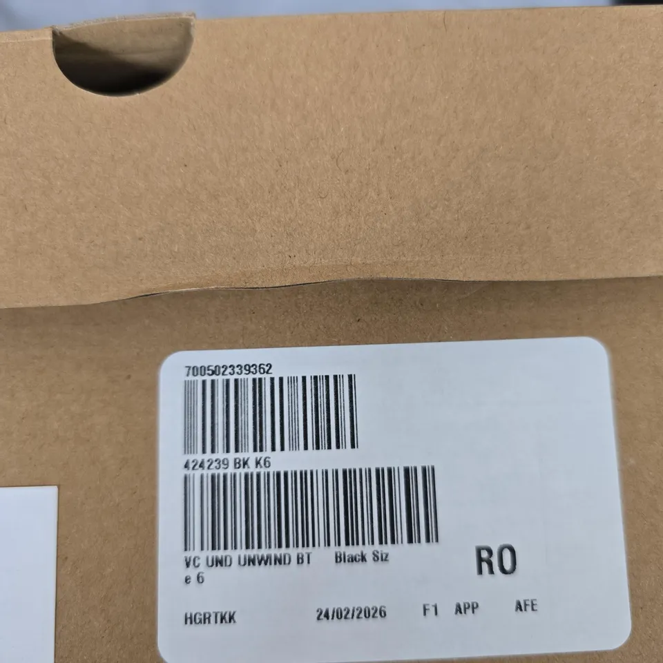 VIONIC WOMEN'S BLACK SUEDE BOOTS WITH FUR-LINED INTERIOR – UK 6 (BOXED)