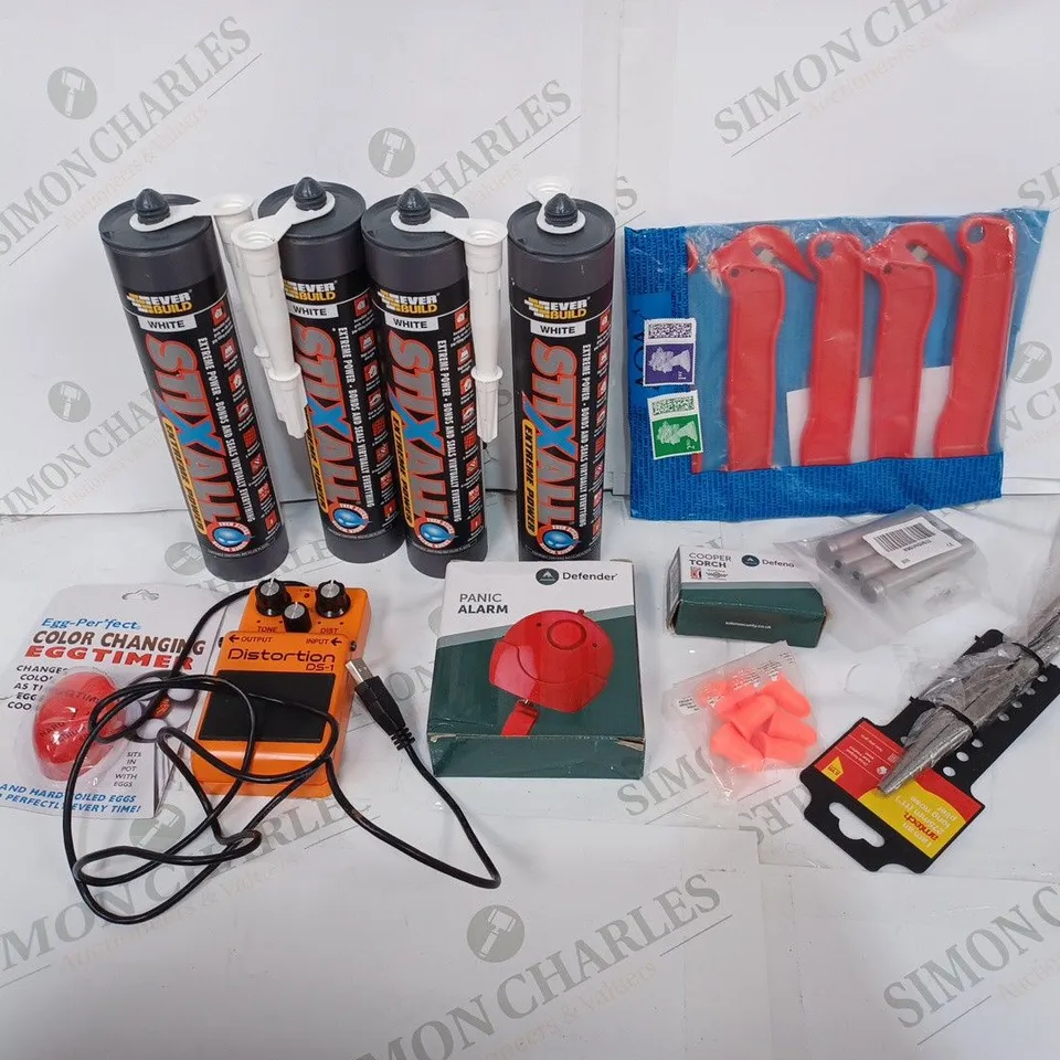 BOX TO CONTAIN APPROX. 20 X ASSORTED HOUSEHOLD PRODUCTS, INCLUDES DIY PRODUCTS, EGG TIMER, PANIC ALARM ETC 