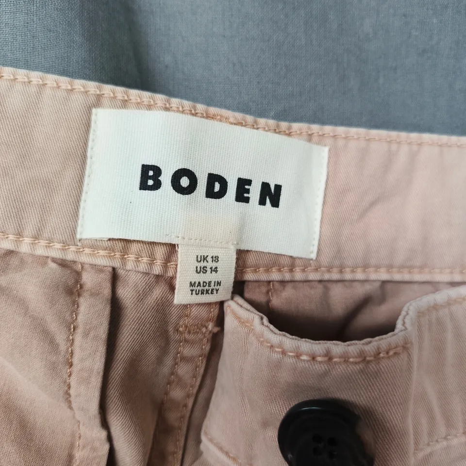BODEN TROUSERS UK 18 WITH TAGS