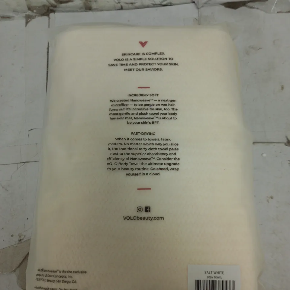 VOLO HERO HAIR AND BODY CARE TOWEL SALT WHITE