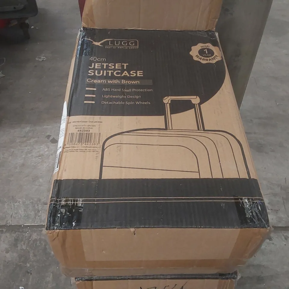BOXED LUGG TRAVEL SUITCASE