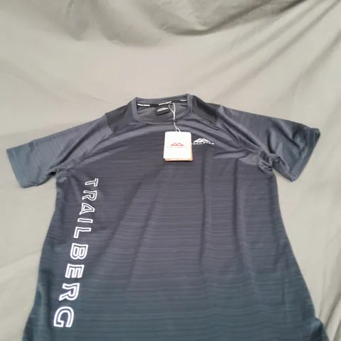 TRAILBERG AW24 TRIATHLON TEE IN GREY SIZE M