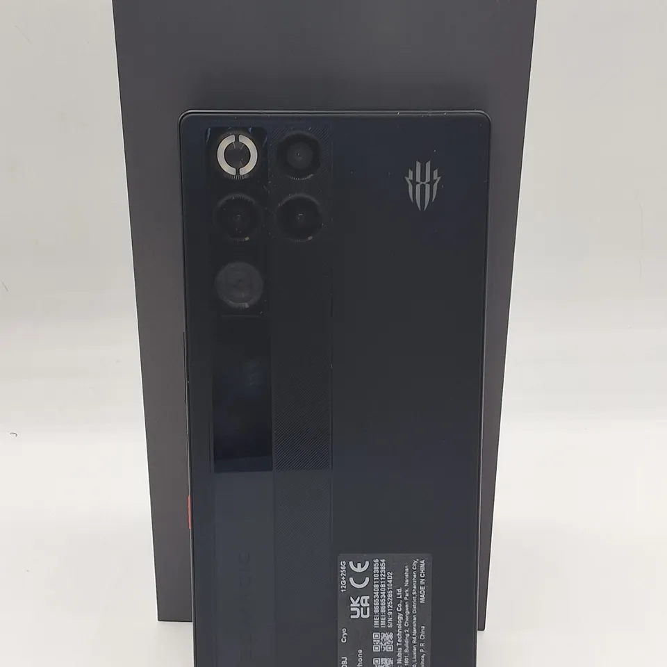 BOXED REDMAGIC 11 PRO 5G 12/256GB GAMING PHONE IN CRYO - NX809J