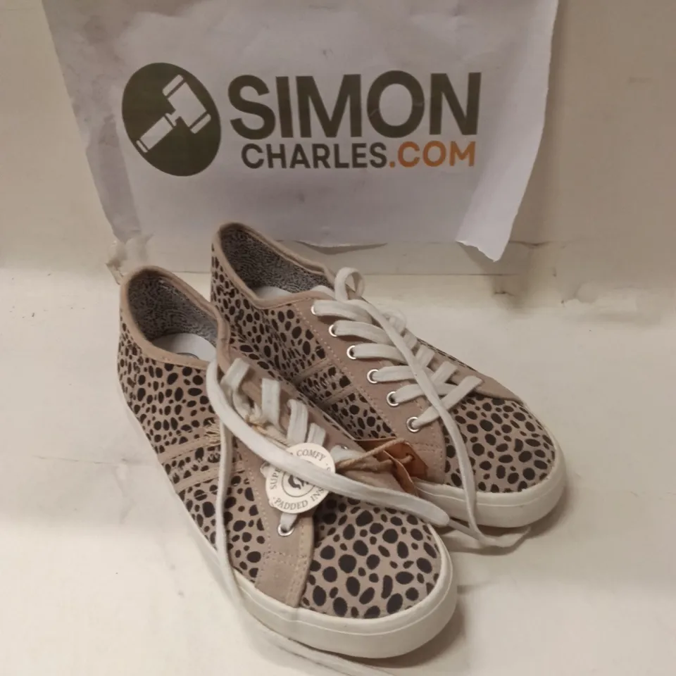 LEOPARD PRINT SNEAKERS – SIZE EU39