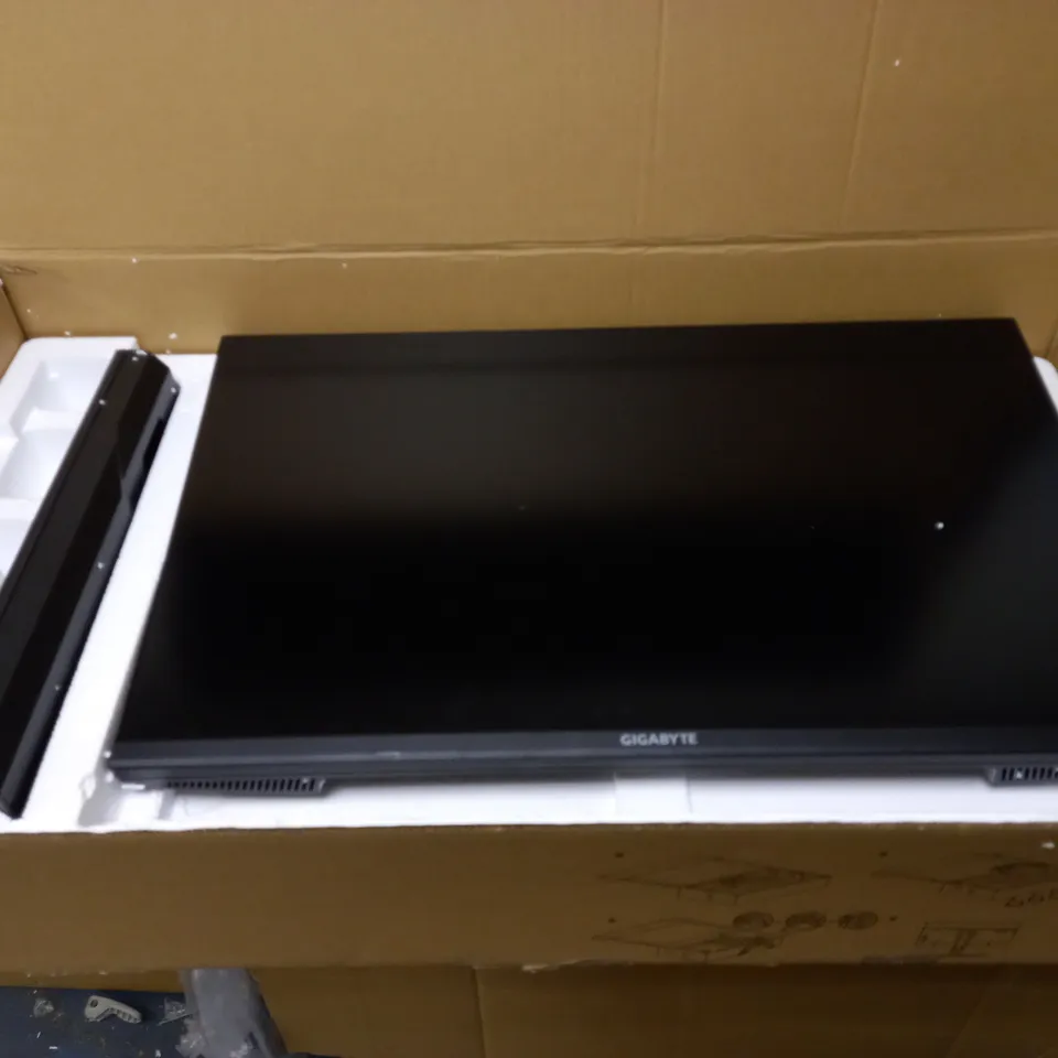 GIGABYTE M32U 32" GAMING MONITOR 