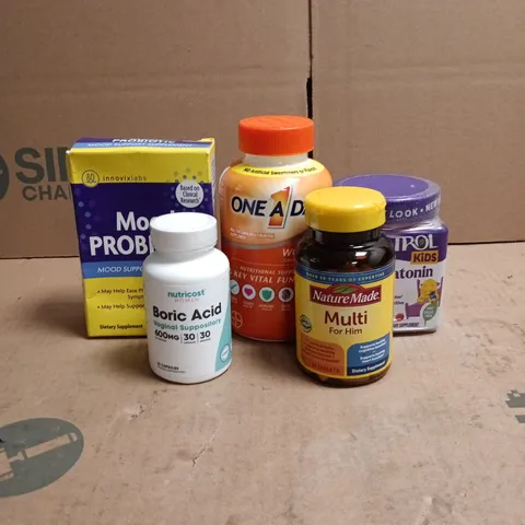 TOTE OF APPROXIMATELY 20 ASSORTED HEALTH/VITAMIN RELATED ITEMS TO INCLUDE MELATONIN, MULTI FOR HIM, MOOD PROBIOTIC, ONE A DAY WOMENS, BORIC ACID VAGINAL SUPPLEMENT ETC