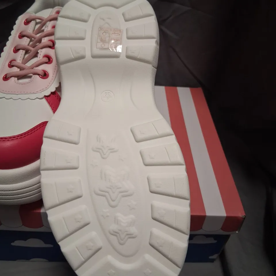 BRAND NEW BOXED KETNIPZ X KOI LOVEABLE ANTICS CHUNKY TRAINERS PINK SIZE 8